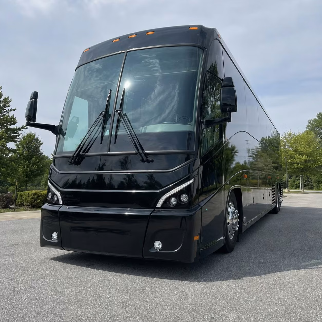 charterbuschattanooga com connects you with a large network of bus companies ready for chattanooga government military contracts