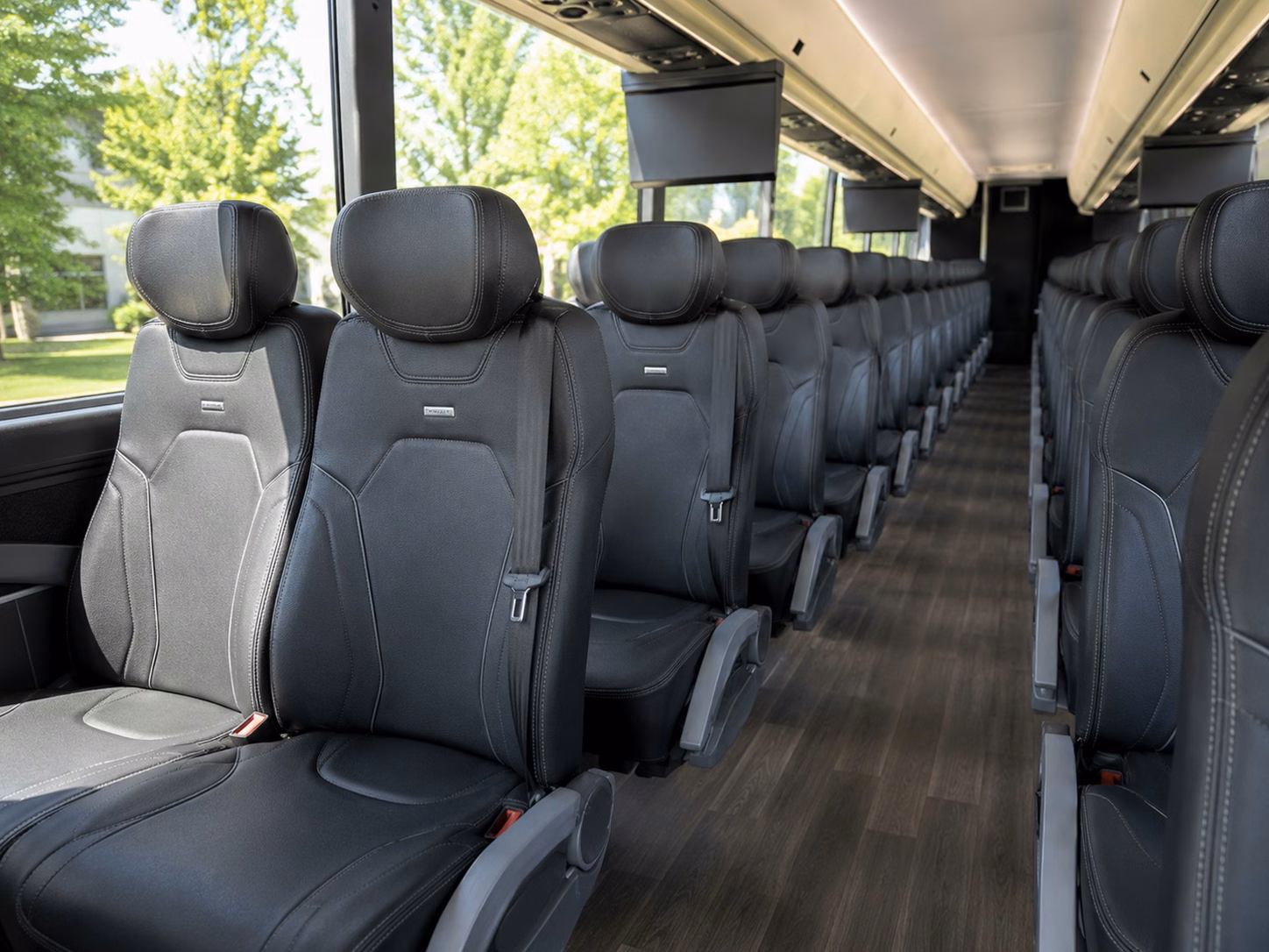 how bus type changes charter bus prices in chattanooga tennessee