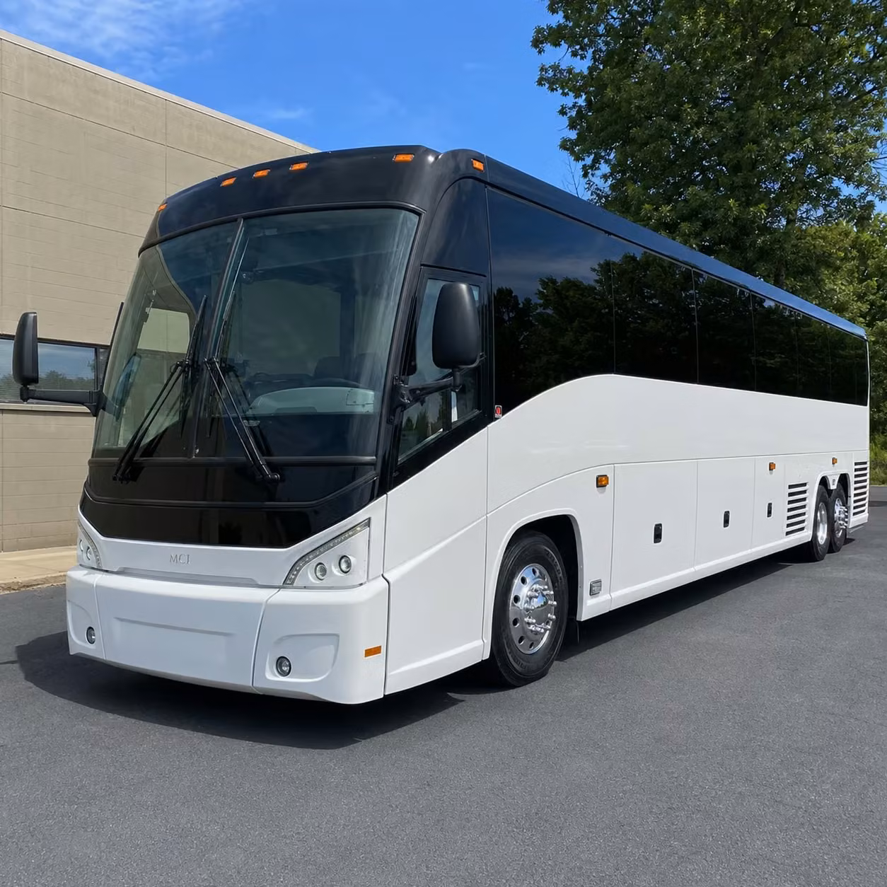 long distance chattanooga bus rentals with the amenities your group actually needs